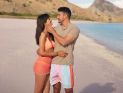 Aurelie Moeremans Resmi Dilamar di Hawaii, Cincin Berkilau di Jari Manisnya