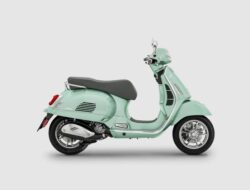 Vespa GTS 300 Super Tech 2025: Kombinasi Retro dan Modern