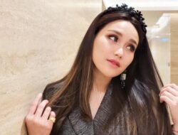 Ayu Ting Ting Menangis di Hadapan Habib Umar: Curhat tentang Kesulitan Sebagai Single Parent