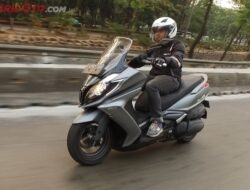 Kymco Downtown 250i 2025 – Skuter Pintar untuk Perjalanan Modern