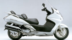 Suzuki GSX-R600 K8: Moge Sport yang Menggoda Hati Pengendara