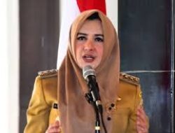 Penangkapan Bupati Pekalongan: Fadia Arafiq Detained oleh KPK