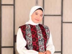 Musdalifah Bikin Gelak Tawa dengan Cosplay Istri Gubernur Kaltim