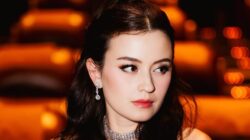 Kimberly Ryder Panjatkan Doa Jodoh Selama Umrah