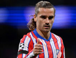 Fix Batal Cabut: Antoine Griezmann Pilih Tetap di Atletico, Julian Alvarez Merasa Galau