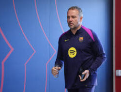 Hansi Flick Bawa Keajaiban di Jeda — Barcelona Meledak di Babak Kedua dengan Empat Gol