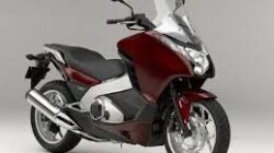 Honda Integra: Skuter Besar yang Tidak Mau Disebut Biasa