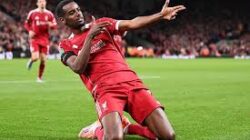 Isak Kembali, Angin Segar untuk Liverpool di Momen Krusial