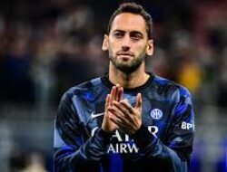 Hakan Çalhanoğlu Tetap di Inter Musim Depan: Fokusnya Ada di Proyek Jangka Panjang, Bukan Rumor