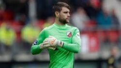 Dari Ejekan ke Pujian, Maarten Paes Bungkam Kritik Lewat Penampilan Gemilang di Ajax